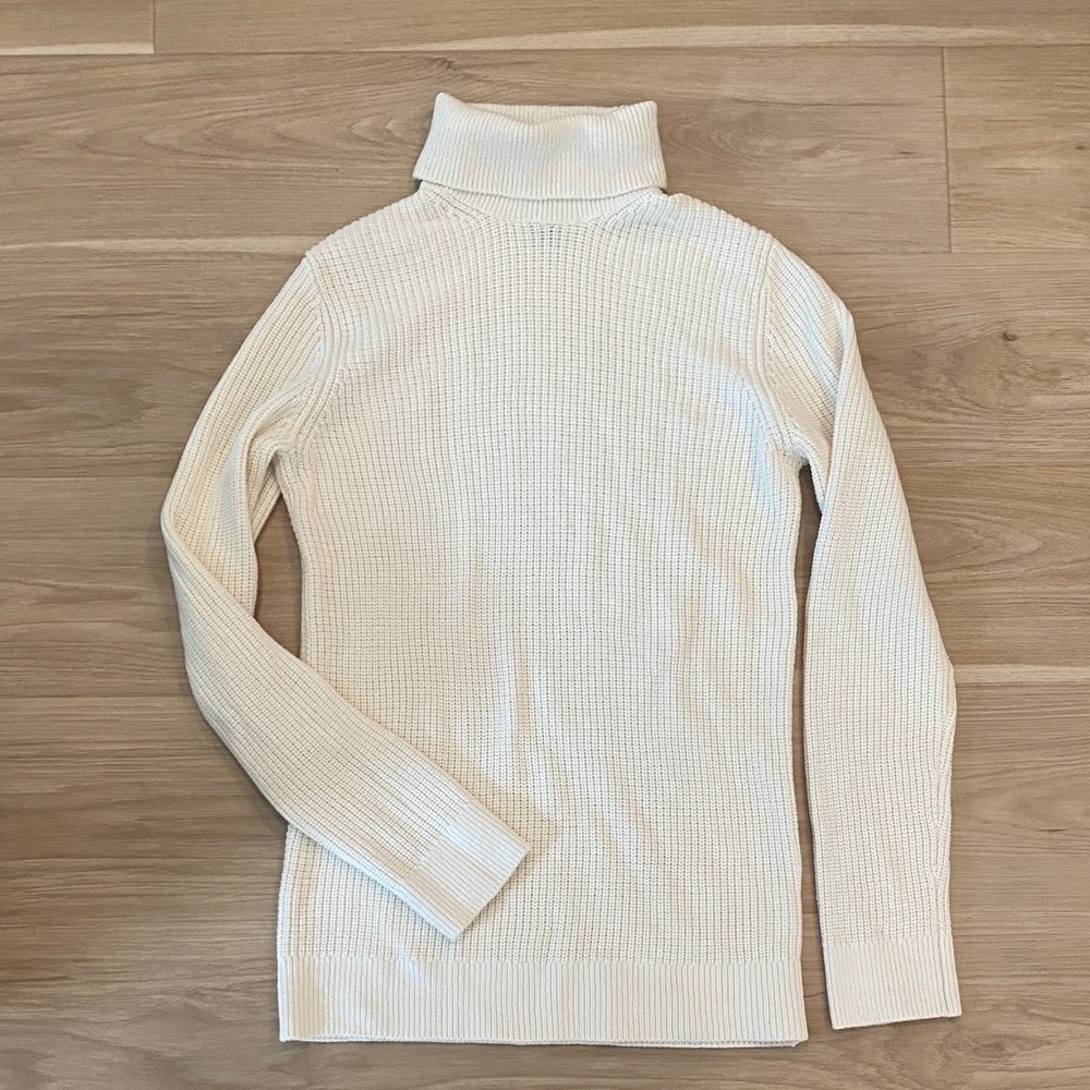 H&M White/Ivory Turtleneck Sweater